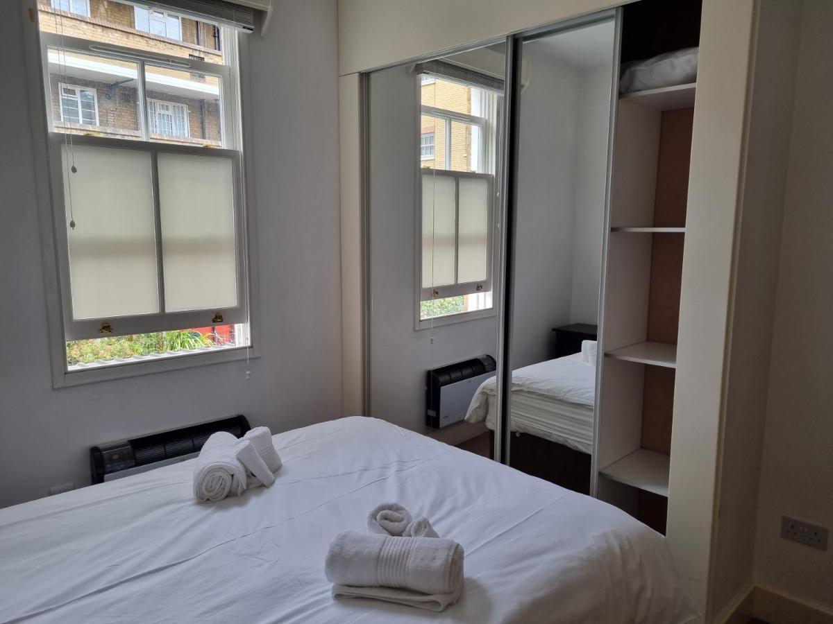Stunning 2 Bed/2 Bath Flat In Waterloo, Appartamento Londra