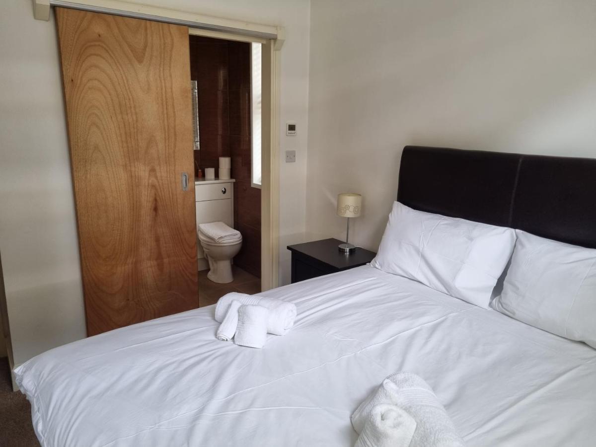 Stunning 2 Bed/2 Bath Flat In Waterloo, Appartamento Londra
